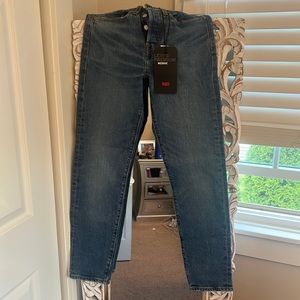 Levi’s wedgie jeans